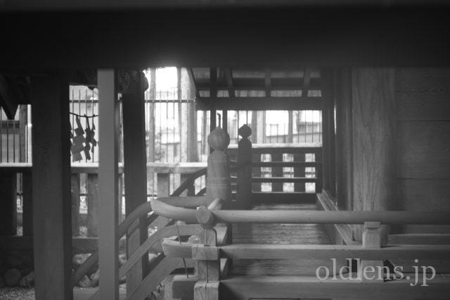 Carl Zeiss Jena Tessar 5cm f2.8 review 作例 神社 shrine 日本 japan カールツァイスイエナ テッサー 50mm モノクロ 白黒